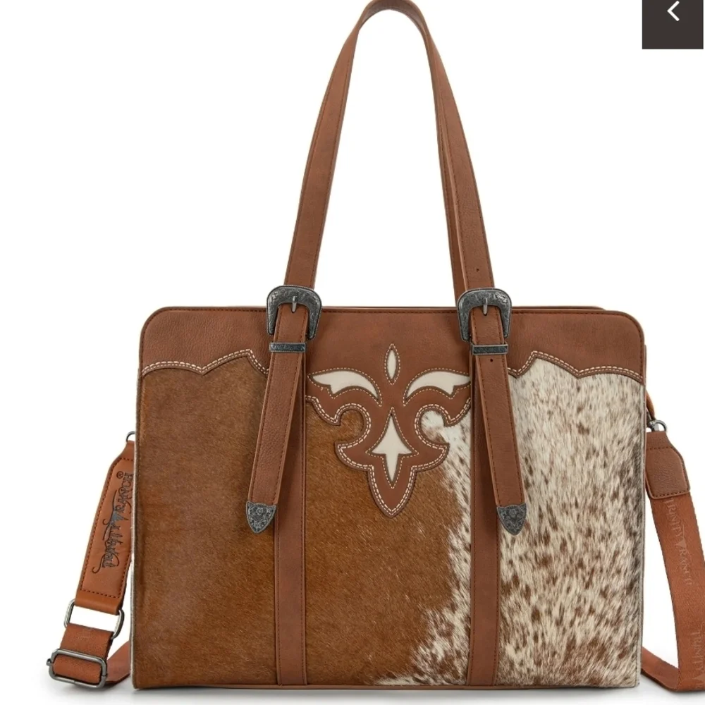 Cowhide Western-Style Shoulder Bag in Brown and White - Picture 2 of 6